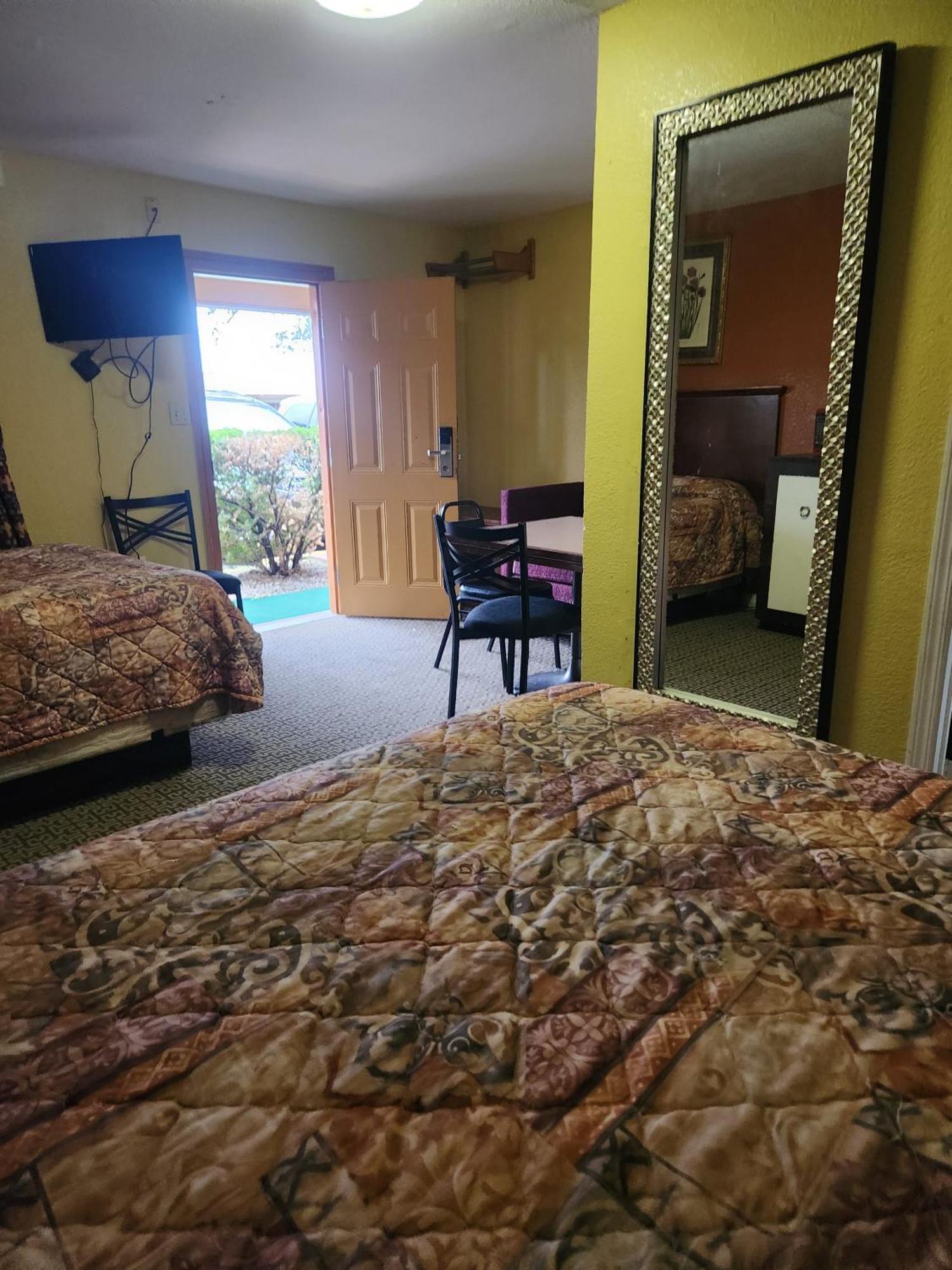 Walnut Forest Motel Austin Buitenkant foto
