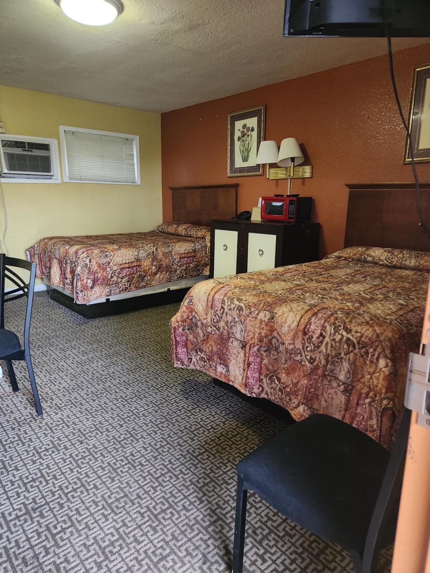 Walnut Forest Motel Austin Buitenkant foto